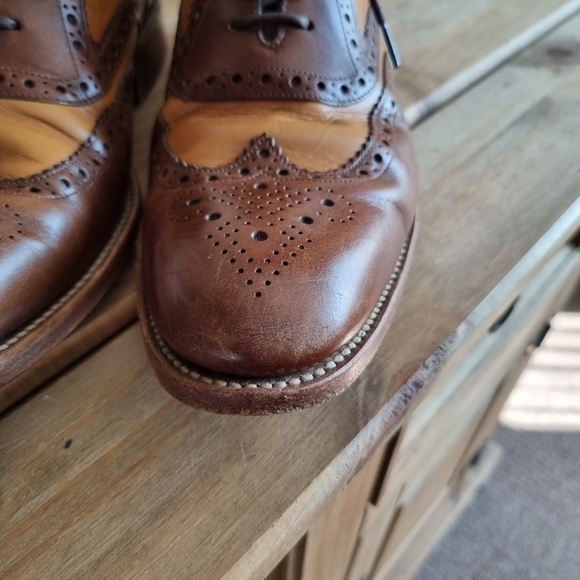 Loake brown/tan brouge lace up leather shoes uk 8 - Picture 4 of 10